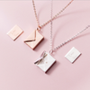 Hutsen | De envelop ketting 1 ketting 2 cadeaus