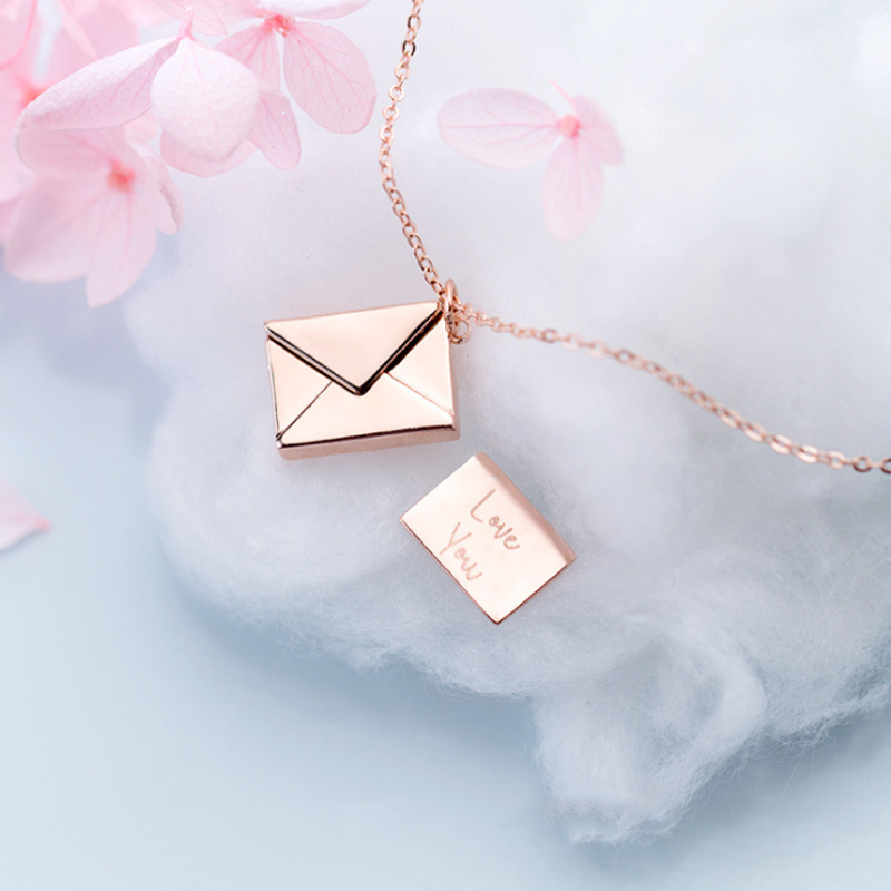 Hutsen | De envelop ketting 1 ketting 2 cadeaus